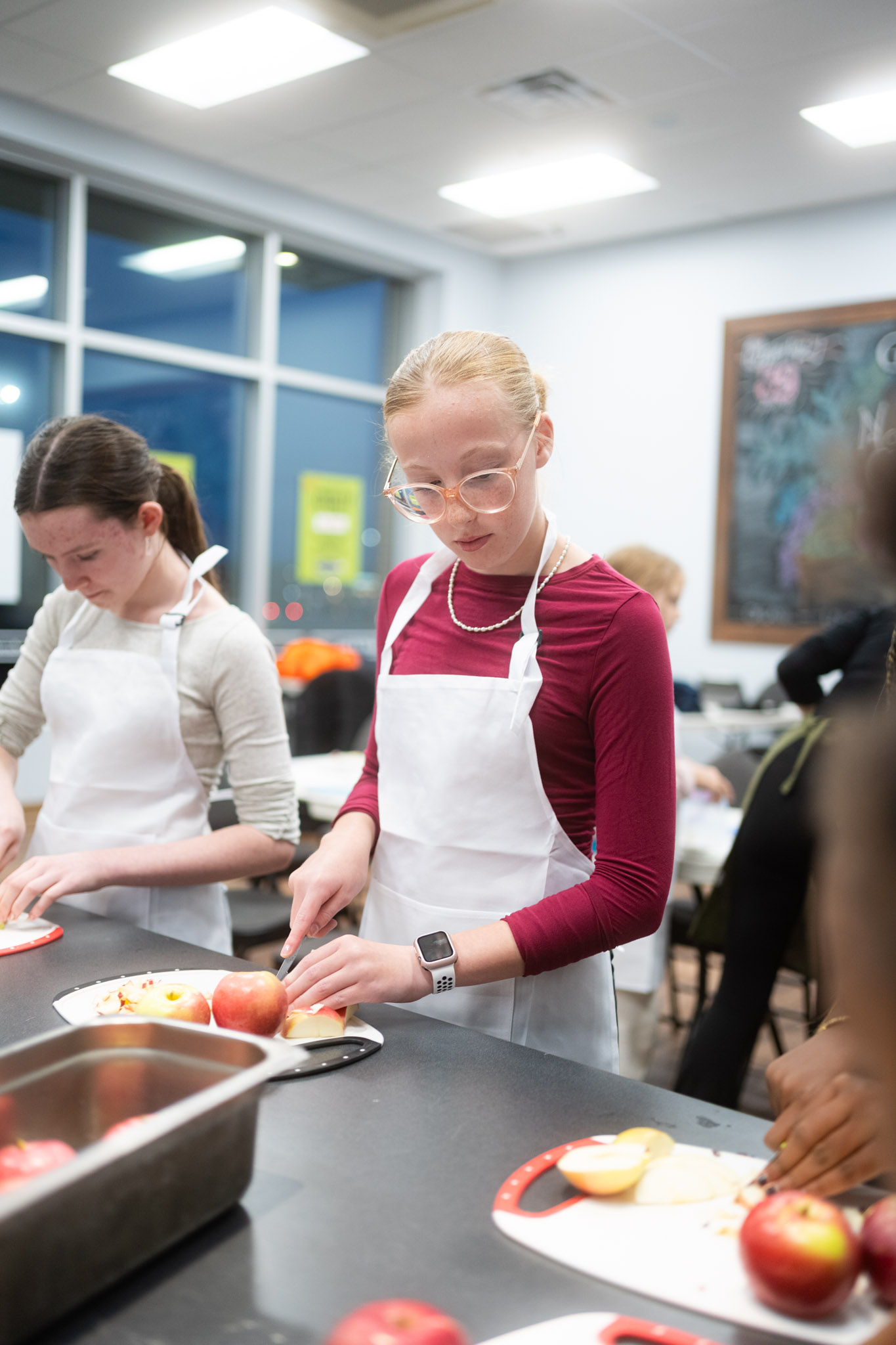 Kids cooking at Little Spoons
